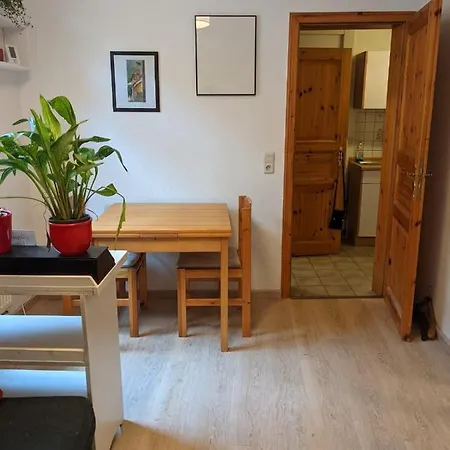Appartement 10 *